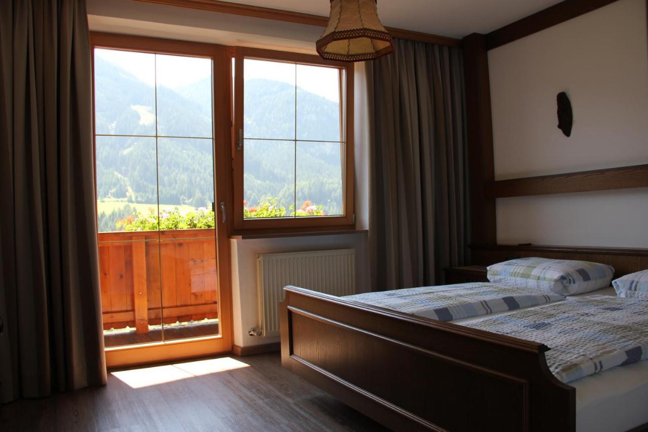 ホテルHaus Mader トリンス 部屋 写真